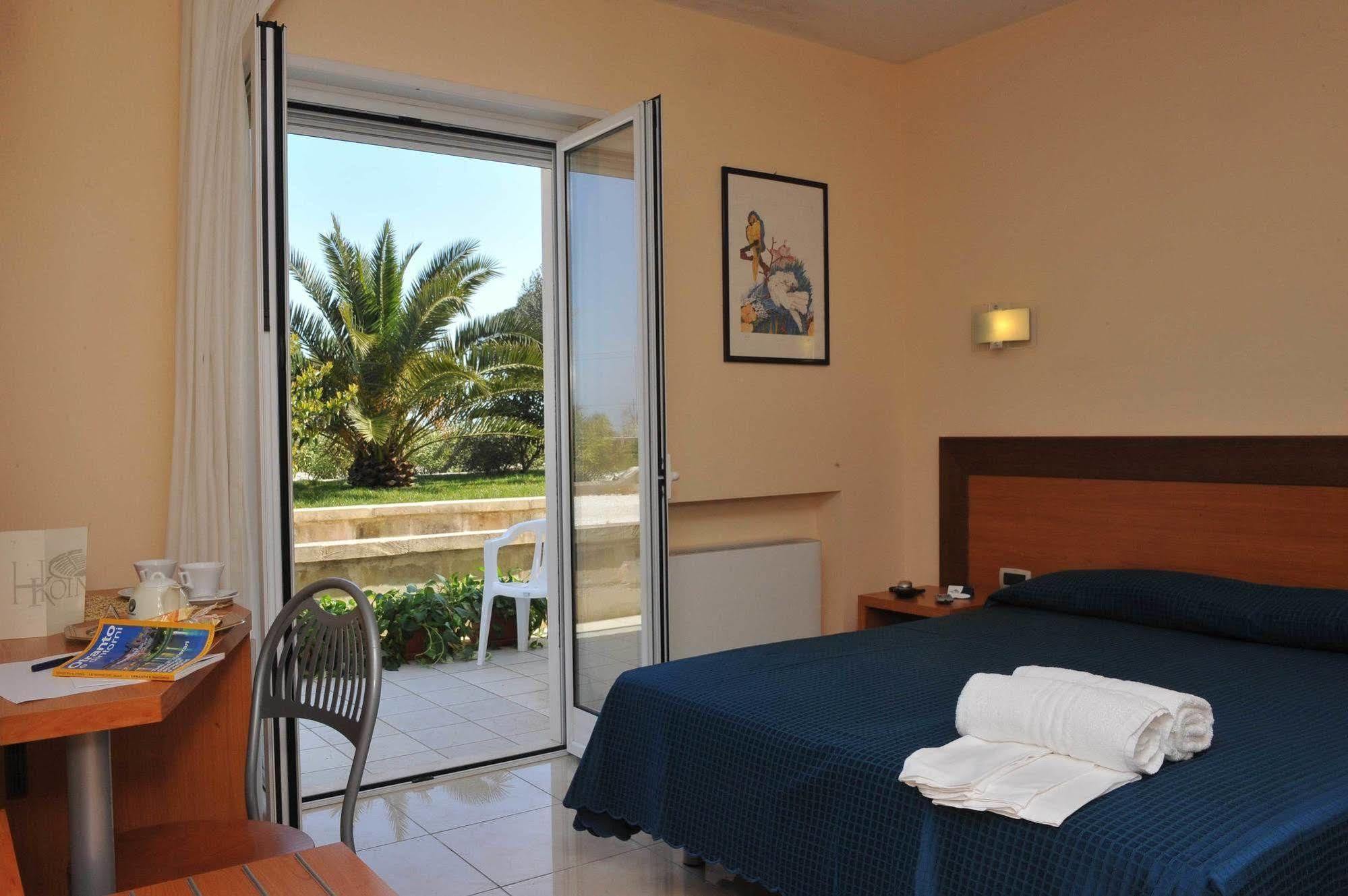 Hotel Club Koine Otranto Ngoại thất bức ảnh