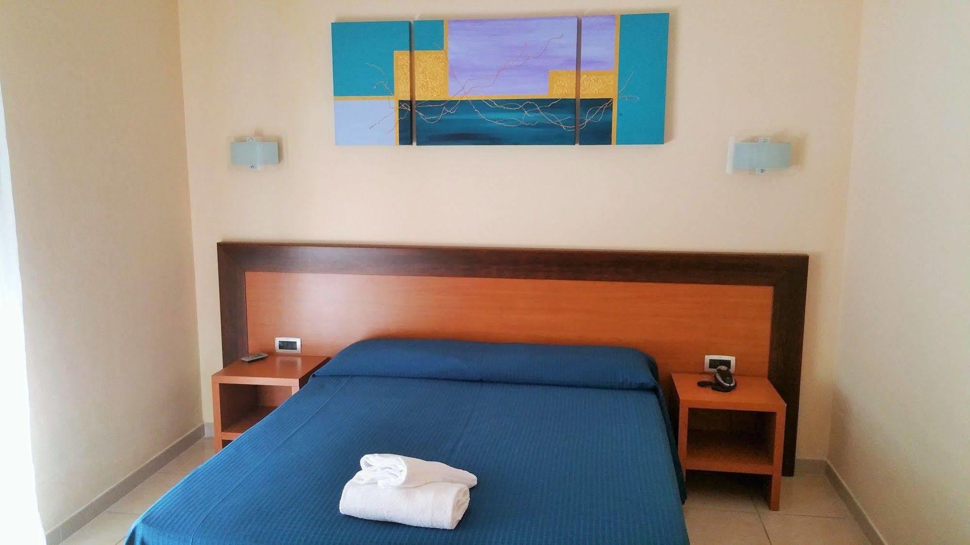 Hotel Club Koine Otranto Ngoại thất bức ảnh